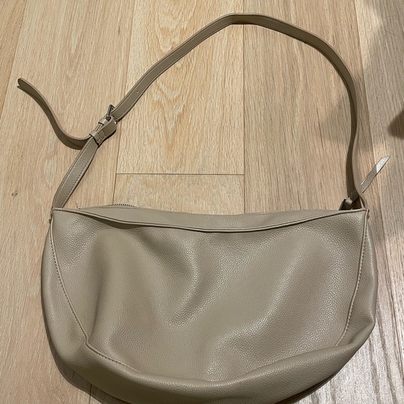 Tan leather half moon bag from OAK + FORT - Picture 3 of 4